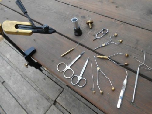 Инструменты для вязания мушек своими руками