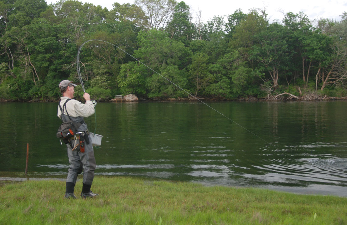 Водоемы бесплатные рыбалки. Рыболовы на реке Онега. Лучшие места для рыбалки. Рыбалка на Онеге. Река Истра рыбалка.